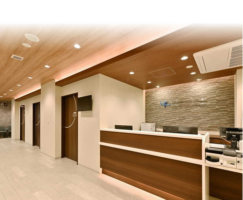 膝の痛みに専門医がワンストップで対応